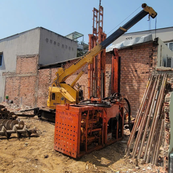 Ép neo hẻm nhỏ: Giải pháp ép cọc cho nhà phố mặt bằng hẹp