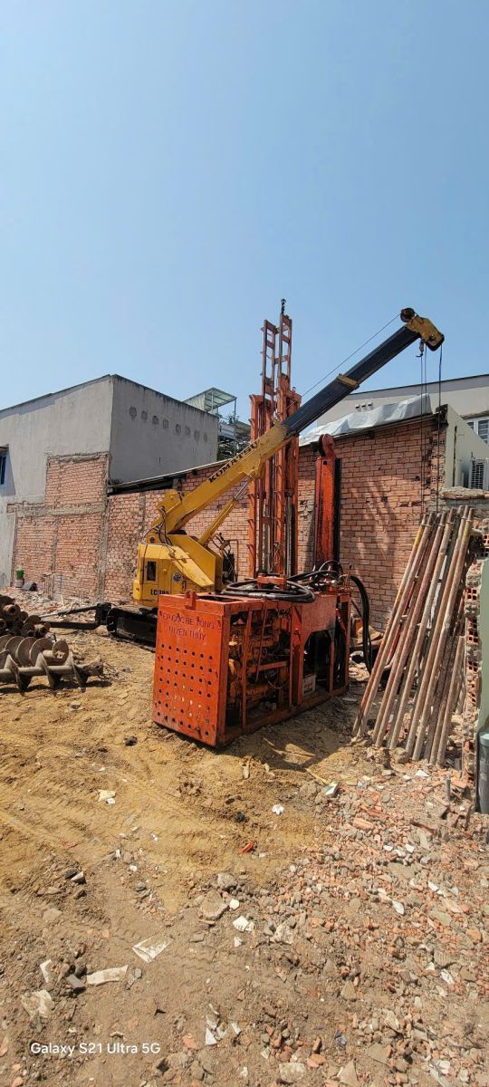 Ép neo hẻm nhỏ