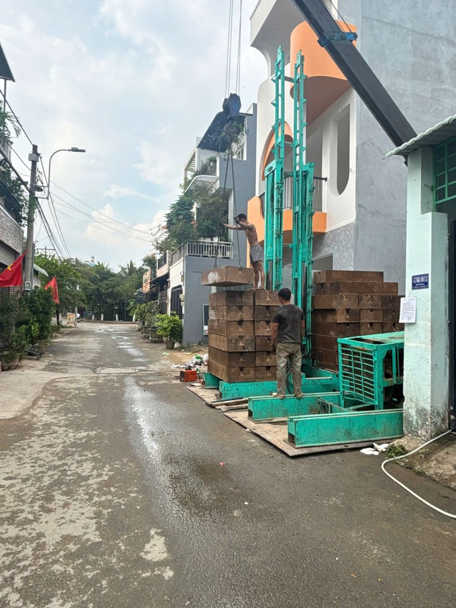 ép tải lớn